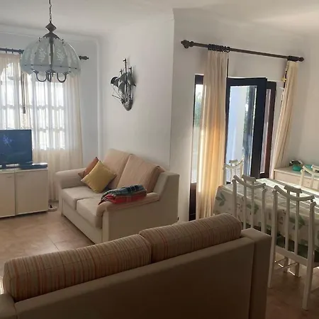 Holiday home Mourisca *